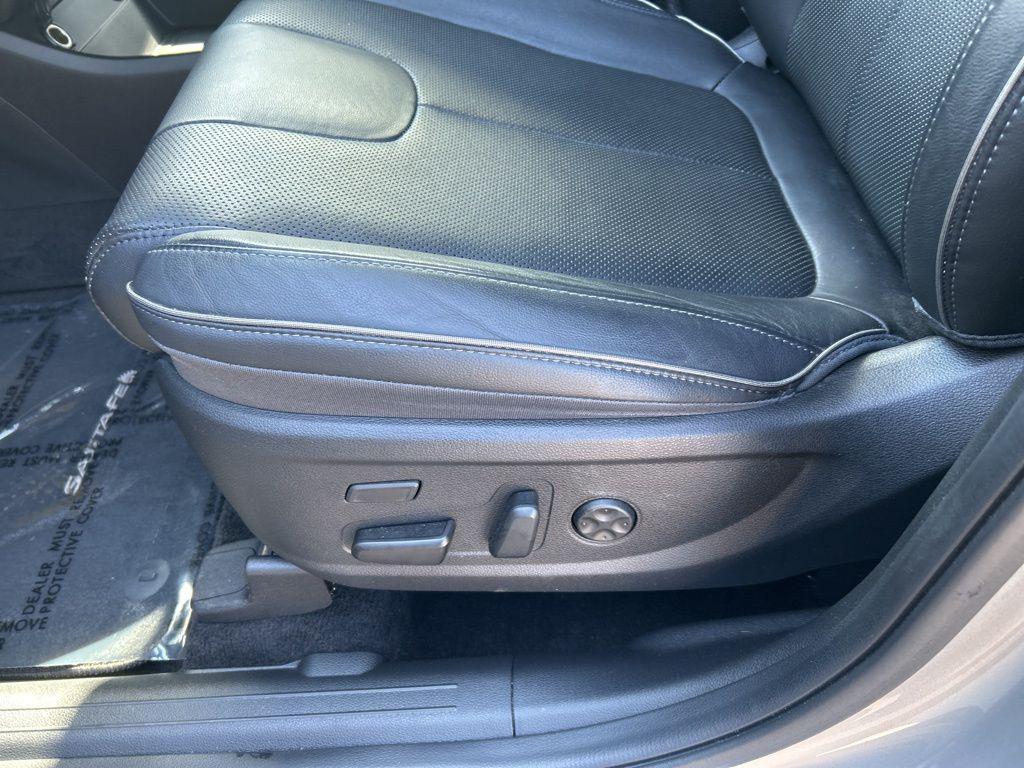 used 2022 Hyundai Santa Fe car, priced at $29,872