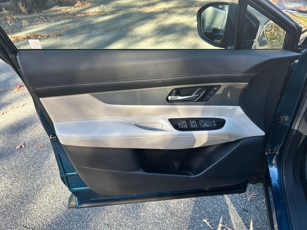 used 2025 Nissan Murano car, priced at $37,685