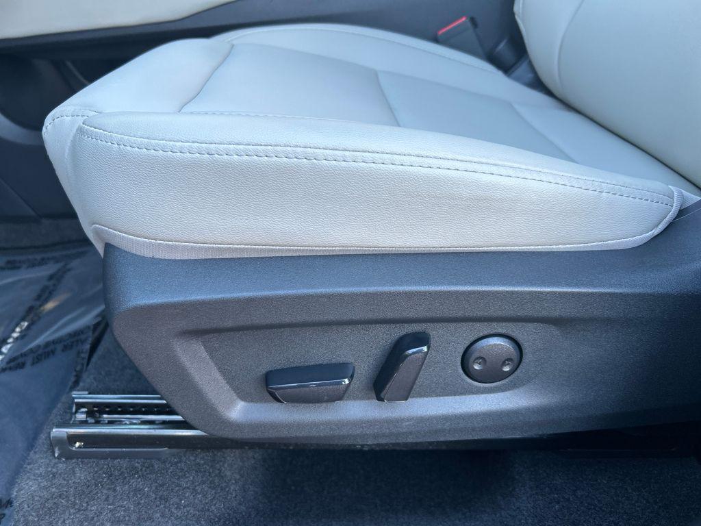 used 2025 Nissan Murano car, priced at $37,685