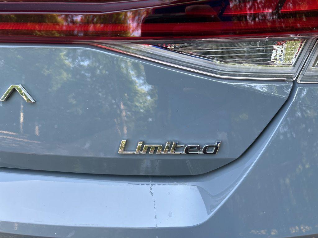 used 2021 Hyundai Elantra car, priced at $20,227