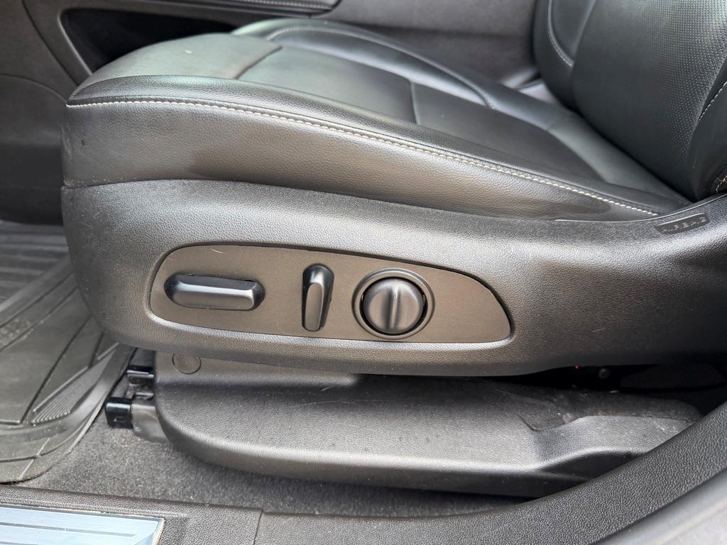 used 2023 GMC Acadia car, priced at $23,029