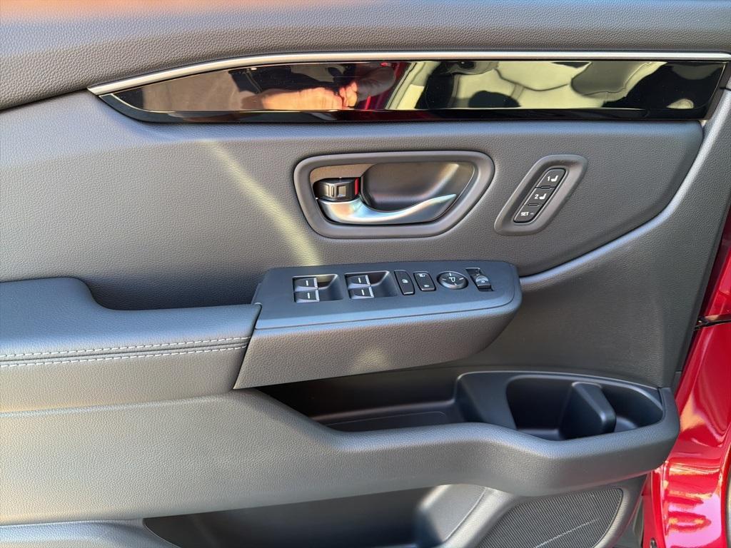 new 2025 Honda Pilot car, priced at $43,955