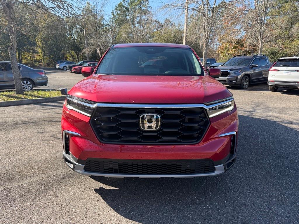 new 2025 Honda Pilot car, priced at $46,180