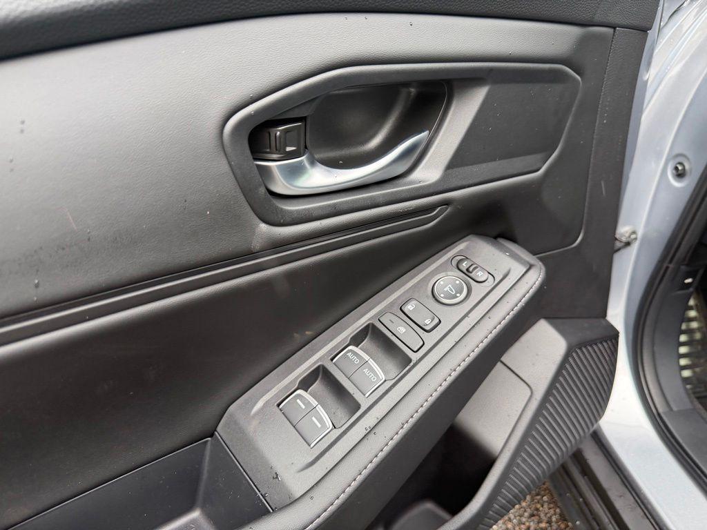 new 2026 Honda Accord Hybrid car, priced at $37,075