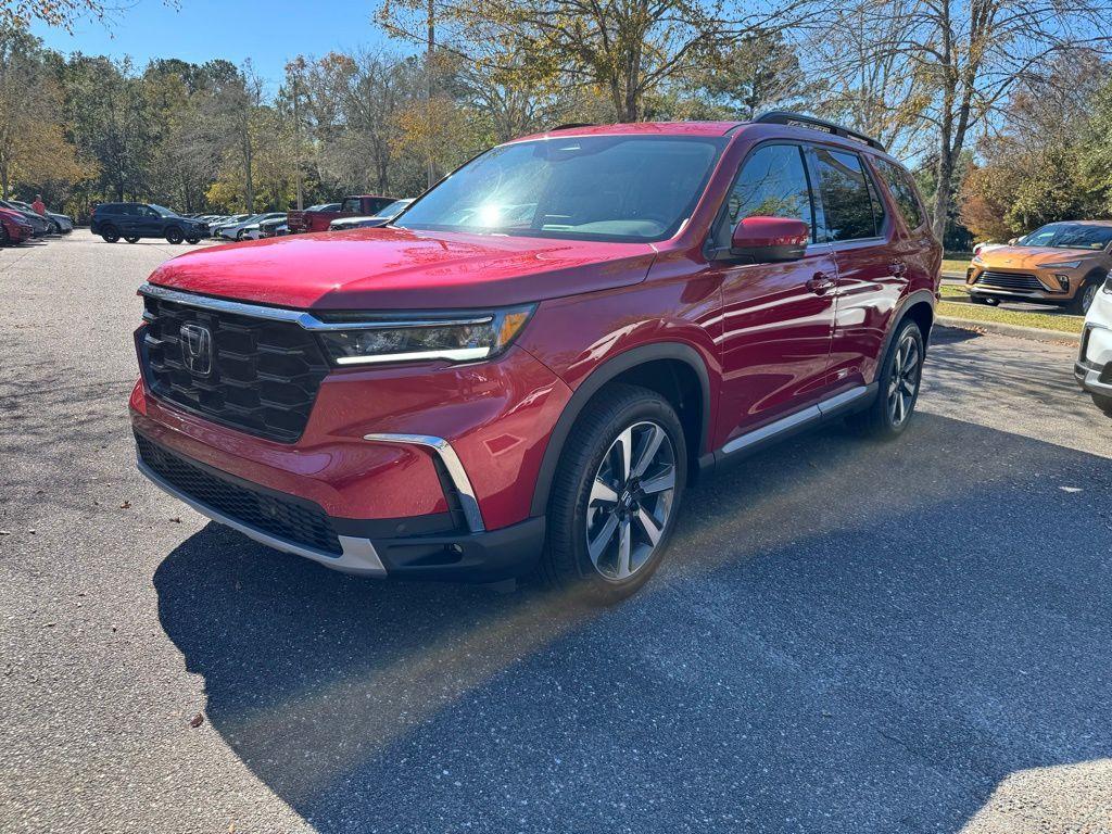 new 2025 Honda Pilot car, priced at $52,280