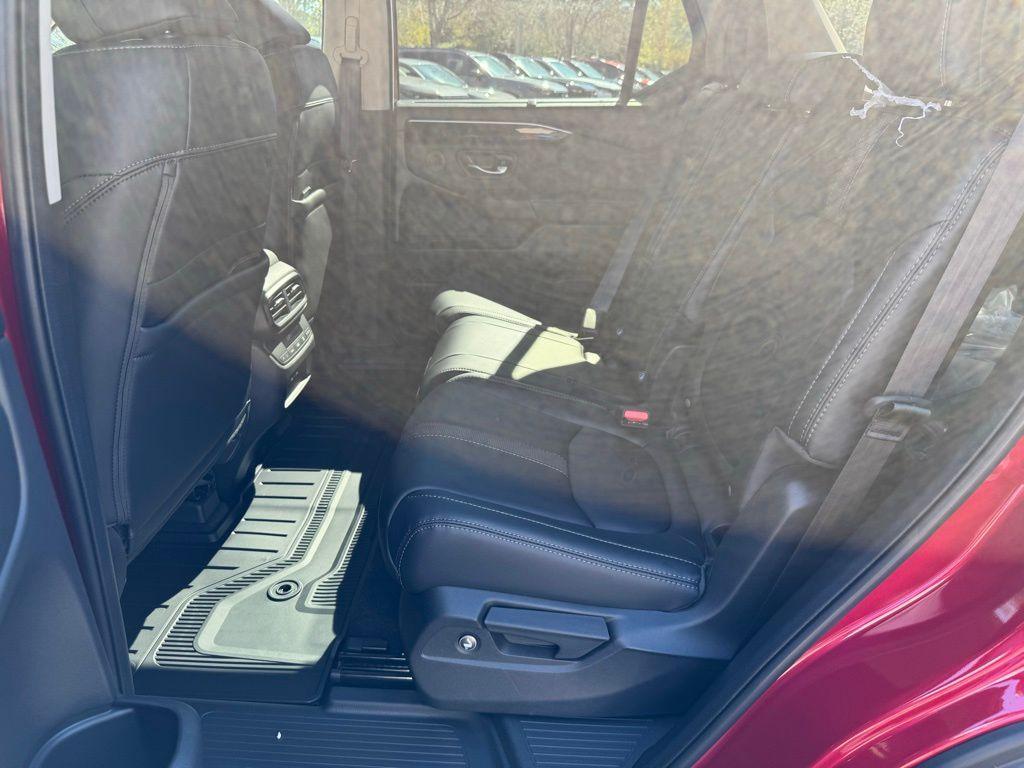 new 2025 Honda Pilot car, priced at $52,280