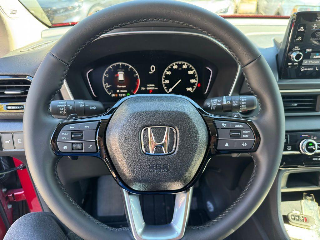 new 2025 Honda Pilot car, priced at $52,280