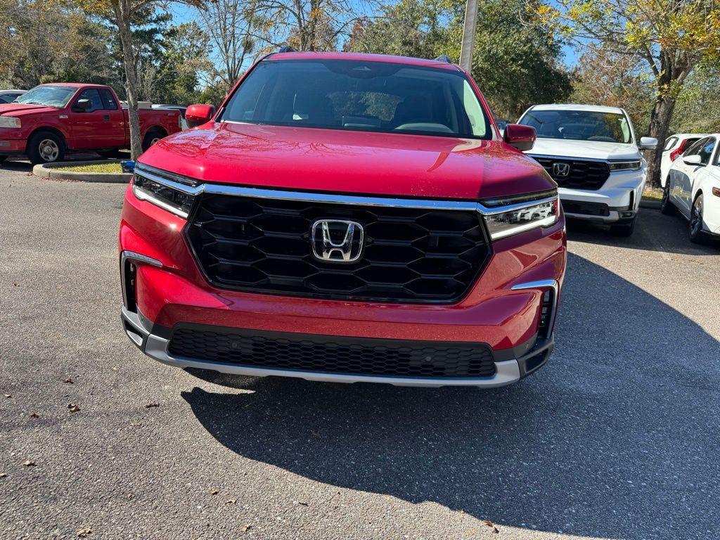new 2025 Honda Pilot car, priced at $52,280