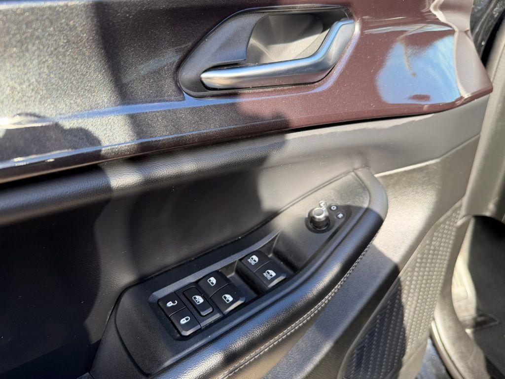 used 2023 Jeep Grand Cherokee L car, priced at $27,868