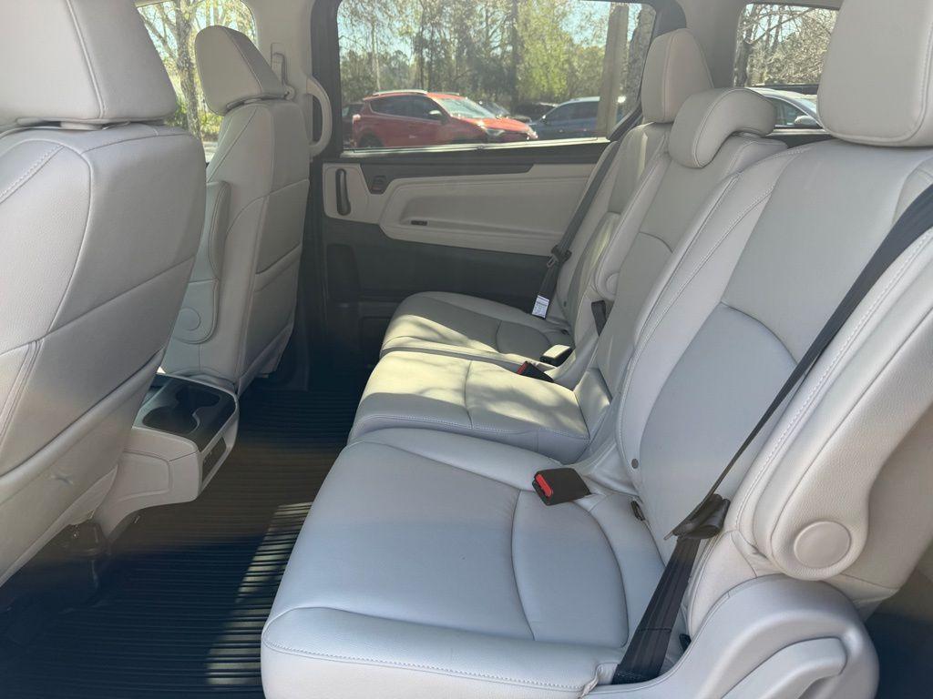 new 2026 Honda Odyssey car, priced at $44,290