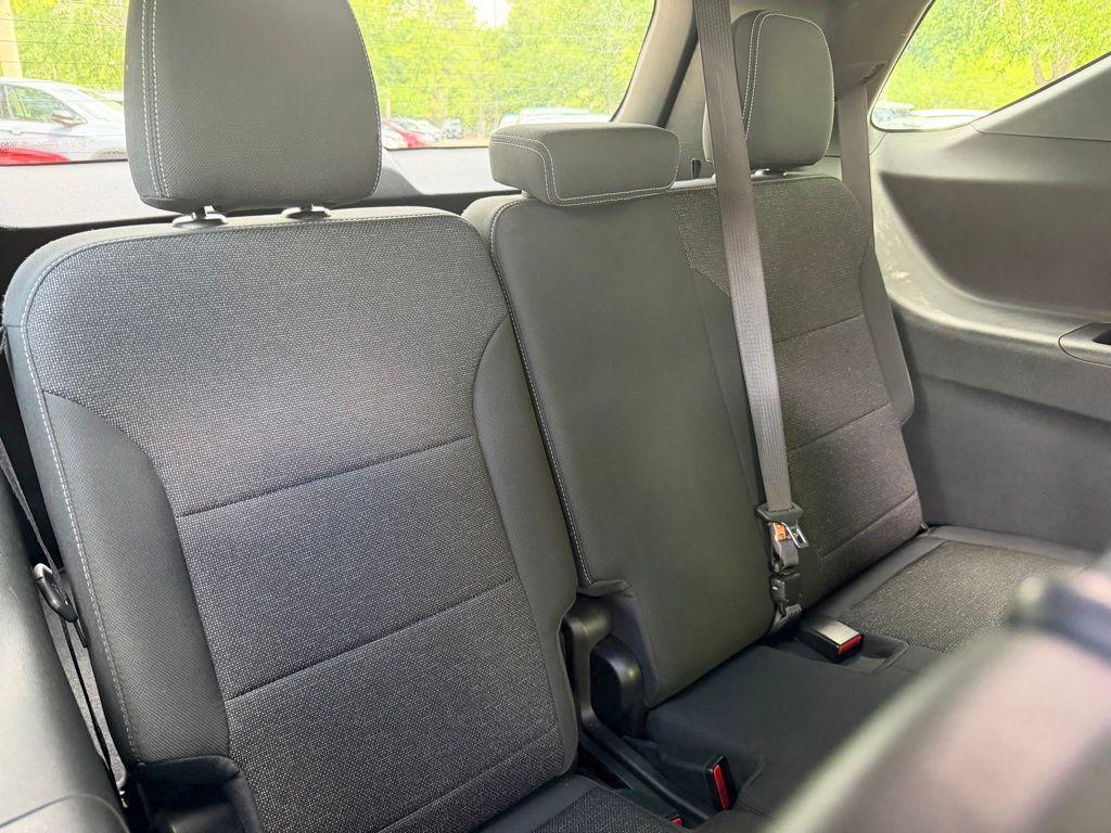 used 2025 Chevrolet Traverse car, priced at $32,707