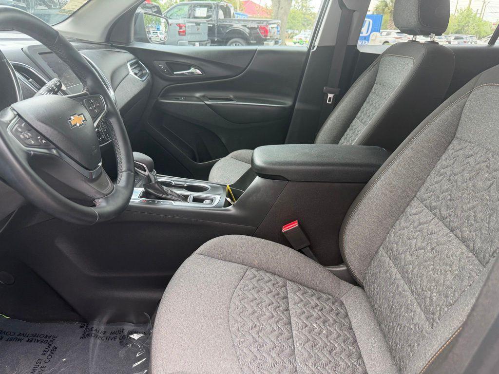 used 2024 Chevrolet Equinox car, priced at $19,739