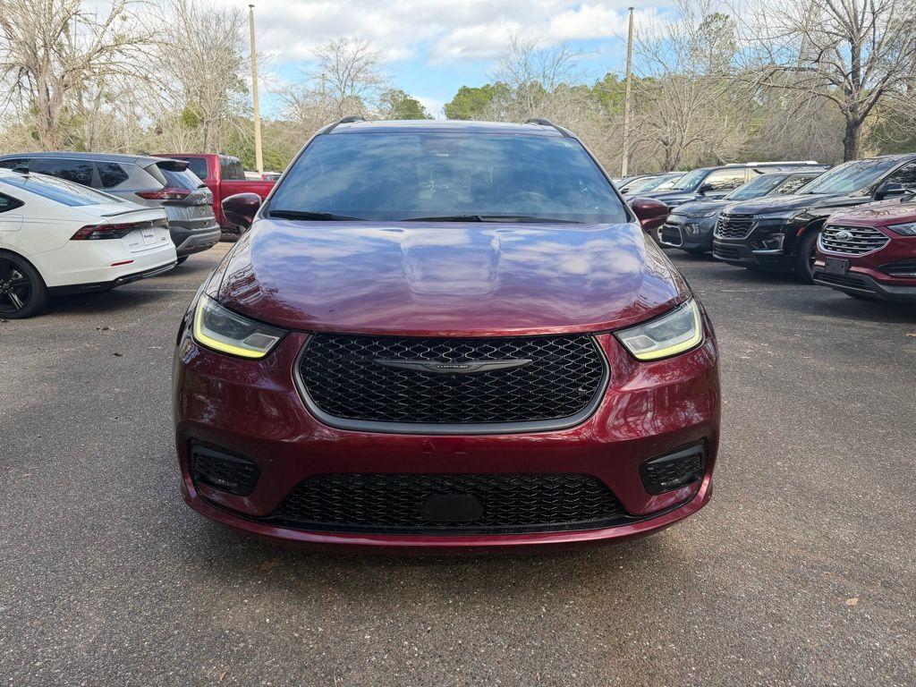used 2021 Chrysler Pacifica car, priced at $21,041