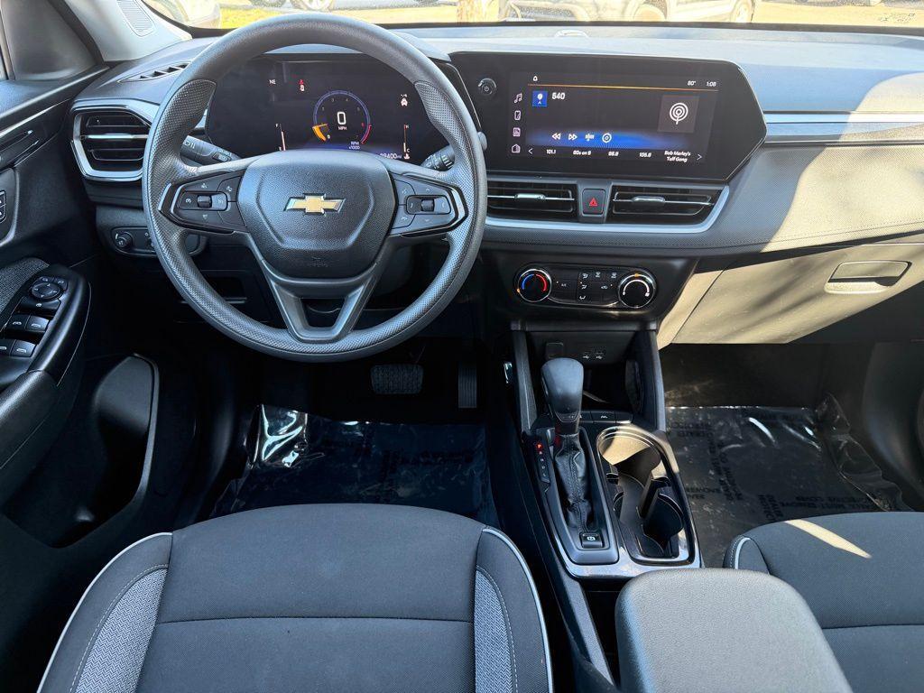 used 2024 Chevrolet TrailBlazer car, priced at $16,795