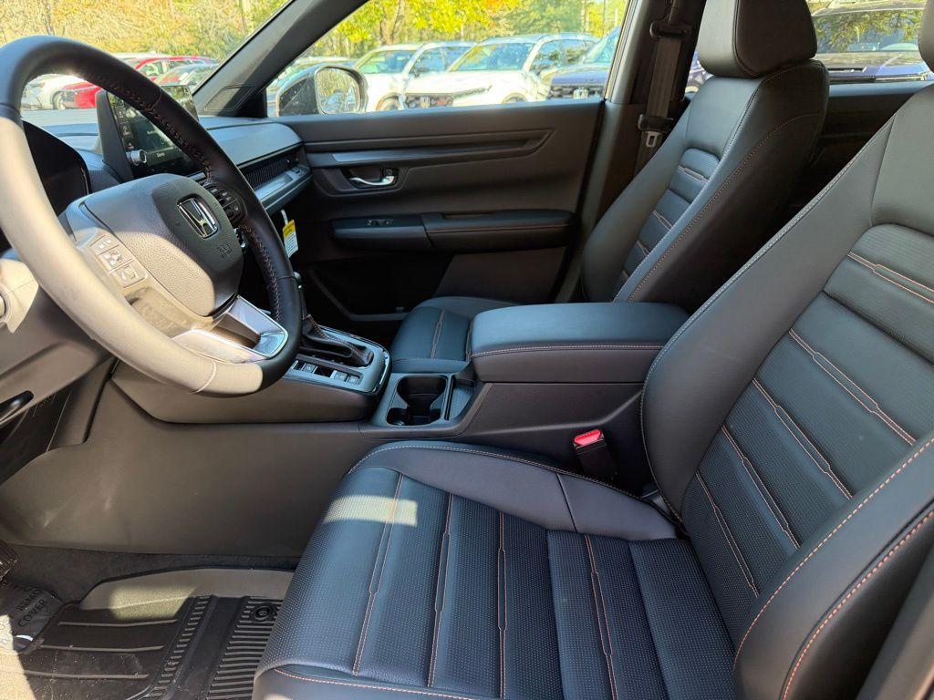 new 2026 Honda CR-V Hybrid car, priced at $40,175