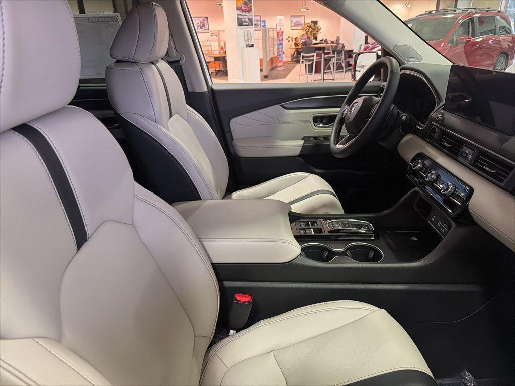 new 2026 Honda Pilot car, priced at $53,045