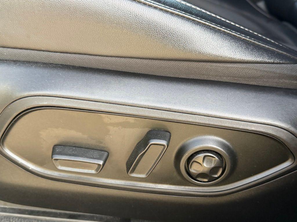 used 2023 Jeep Grand Cherokee L car, priced at $25,097