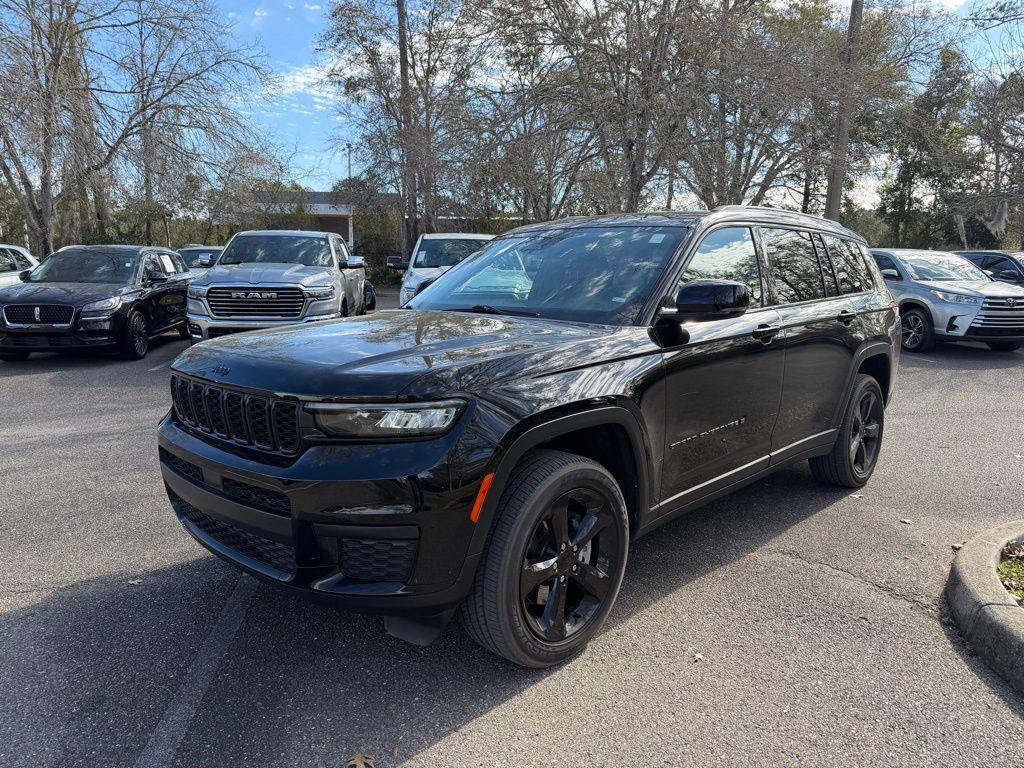 used 2023 Jeep Grand Cherokee L car, priced at $25,097