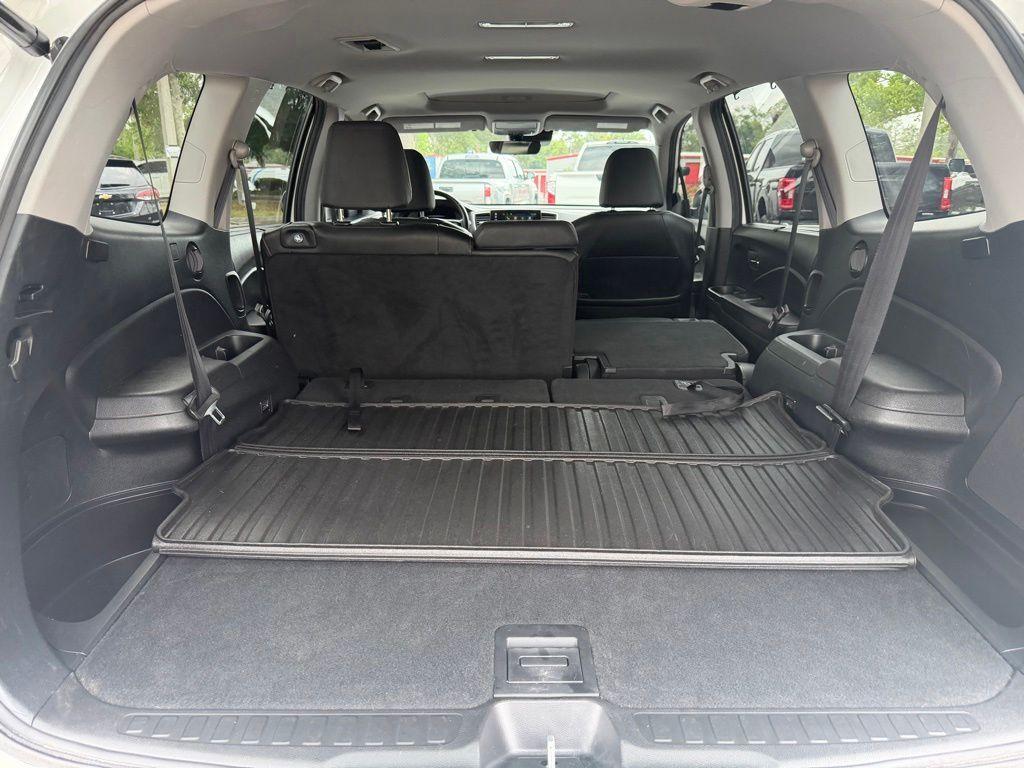 used 2021 Honda Pilot car, priced at $21,000