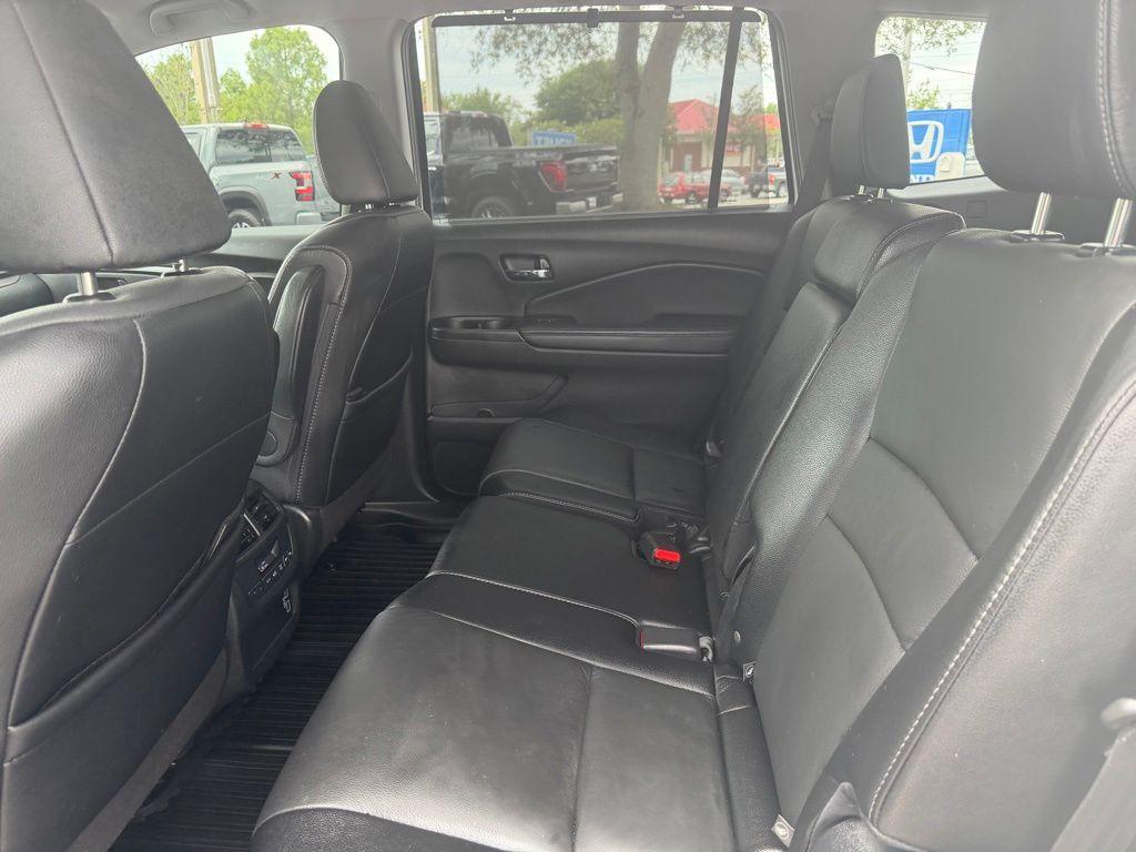 used 2021 Honda Pilot car, priced at $21,000