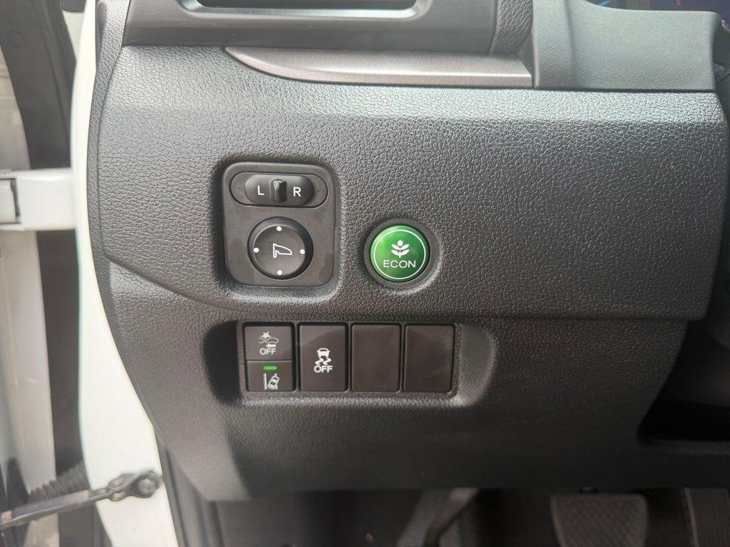 used 2021 Honda Pilot car, priced at $21,000