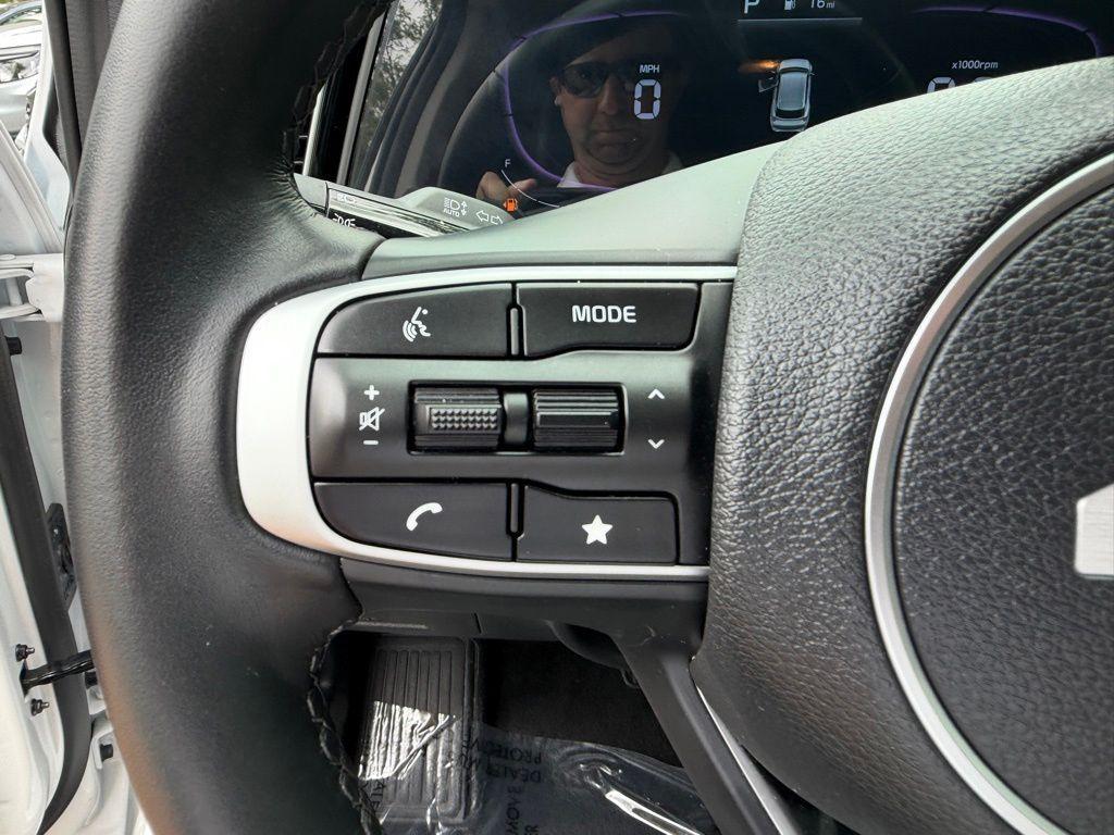used 2025 Kia Sportage car, priced at $26,318
