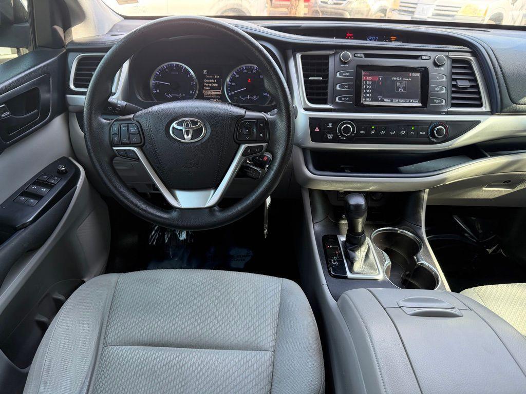 used 2019 Toyota Highlander car, priced at $21,117