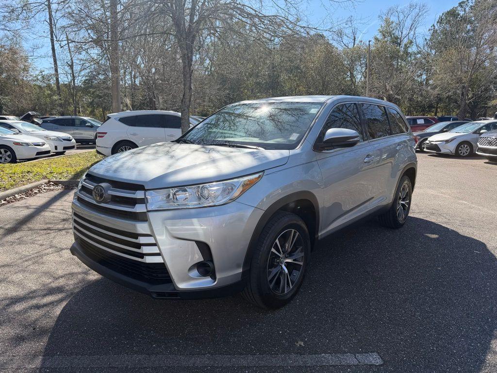 used 2019 Toyota Highlander car, priced at $21,117