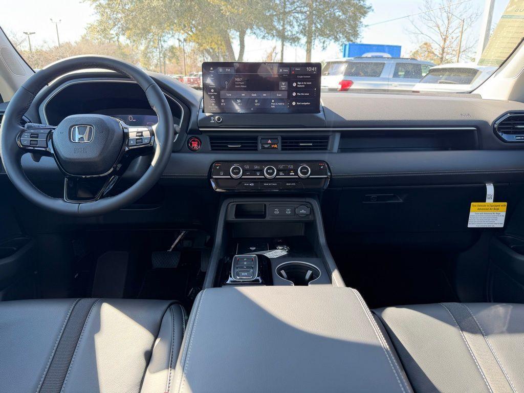 new 2026 Honda Pilot car, priced at $46,445