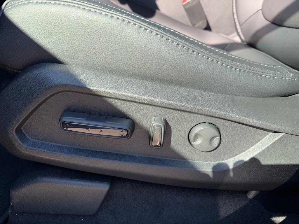 new 2026 Honda Pilot car, priced at $46,445