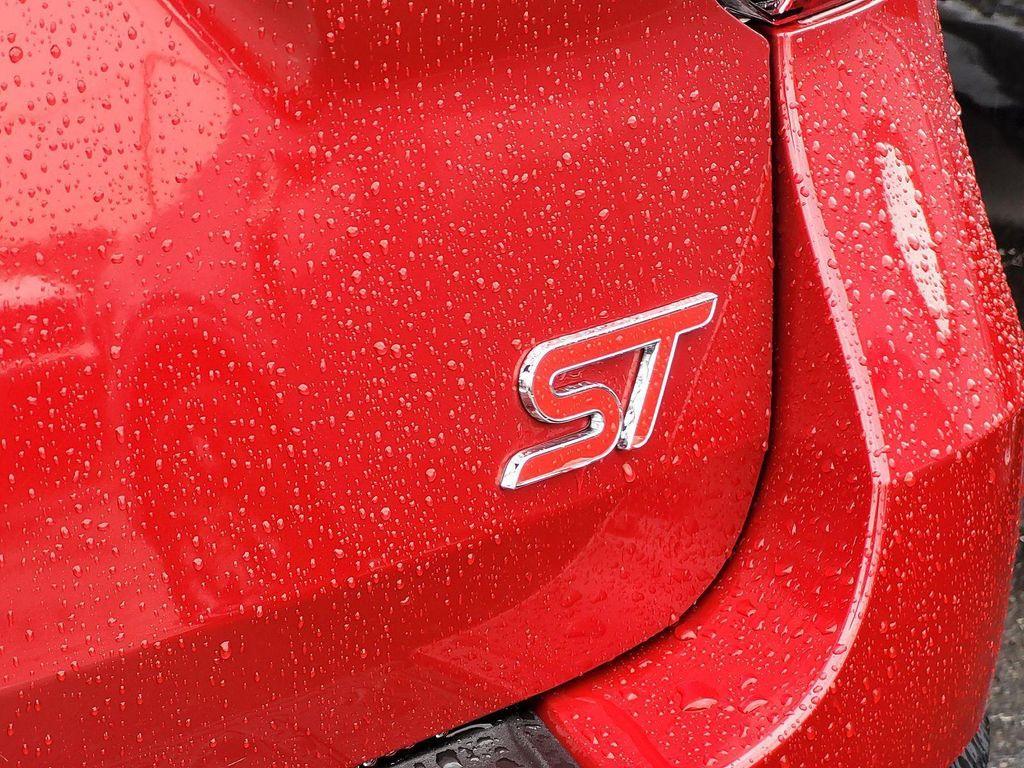 used 2023 Ford Explorer car, priced at $40,795