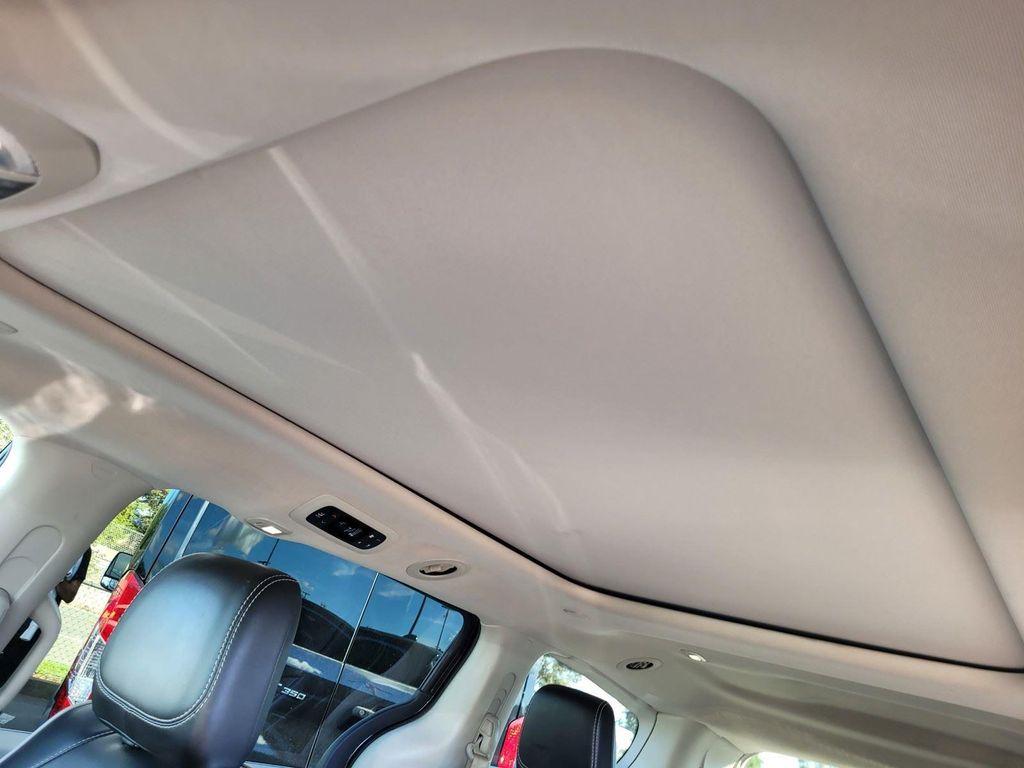 used 2023 Chrysler Pacifica Hybrid car, priced at $27,995