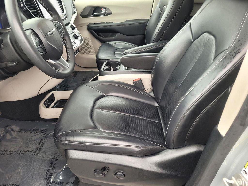 used 2023 Chrysler Pacifica car, priced at $24,495