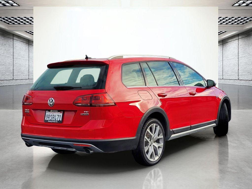 used 2017 Volkswagen Golf Alltrack car, priced at $14,000