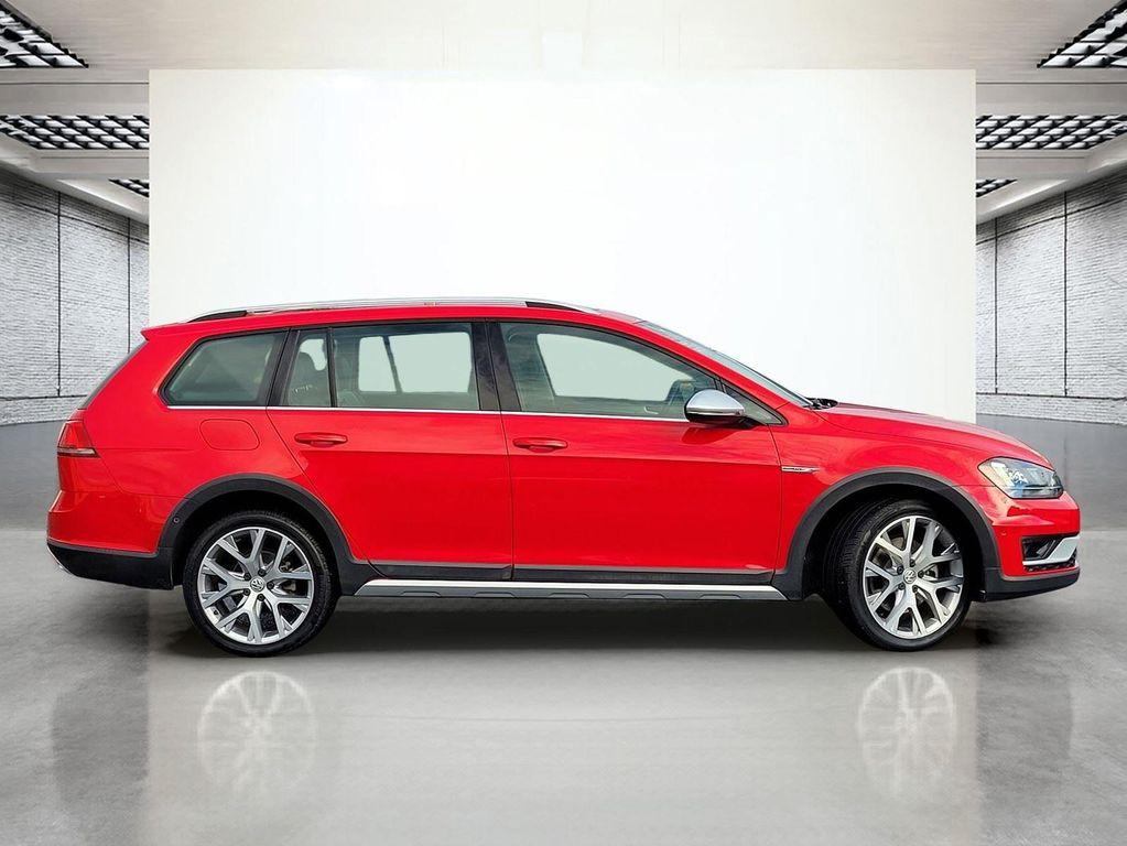 used 2017 Volkswagen Golf Alltrack car, priced at $14,000