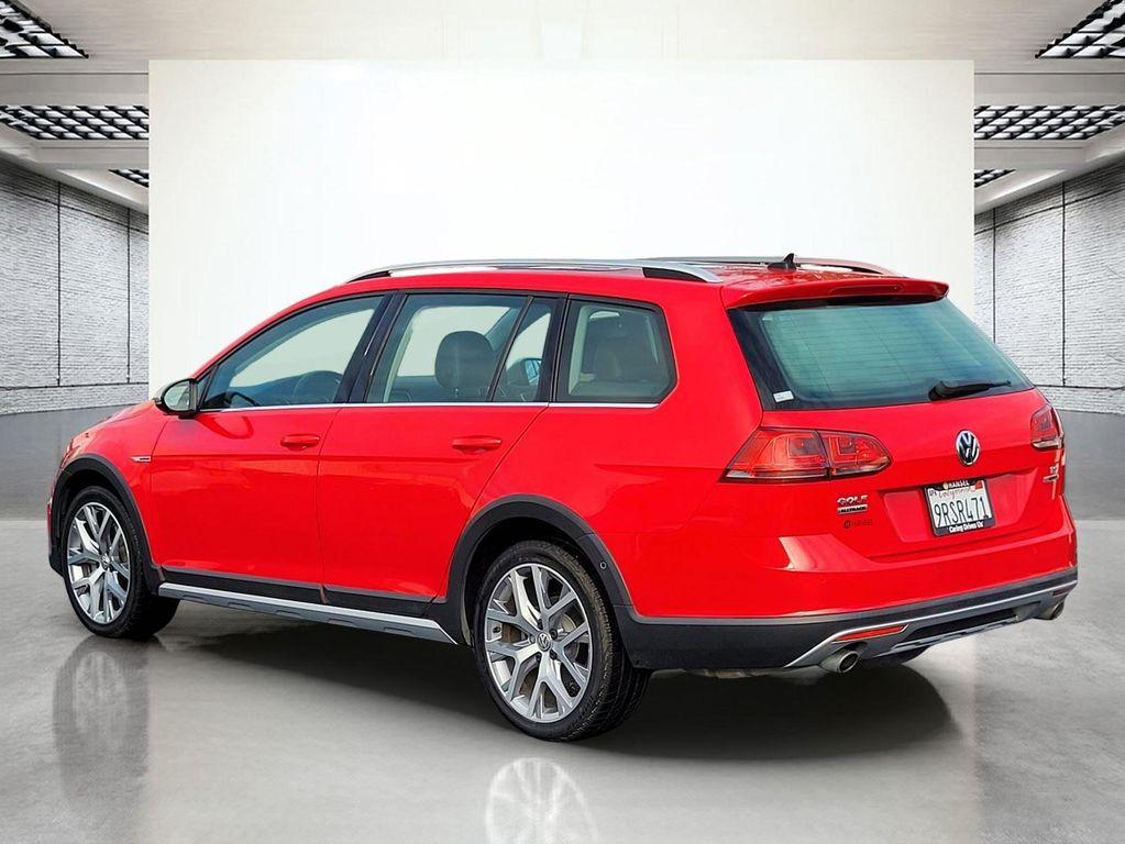 used 2017 Volkswagen Golf Alltrack car, priced at $14,000