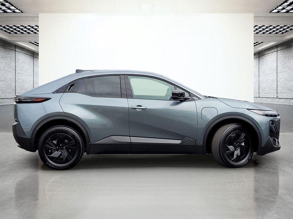 new 2026 Subaru Uncharted car, priced at $27,076