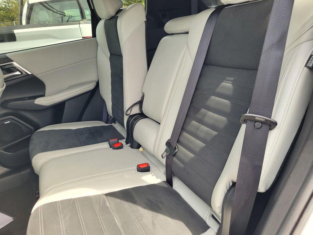 used 2025 Mitsubishi Outlander car, priced at $26,084