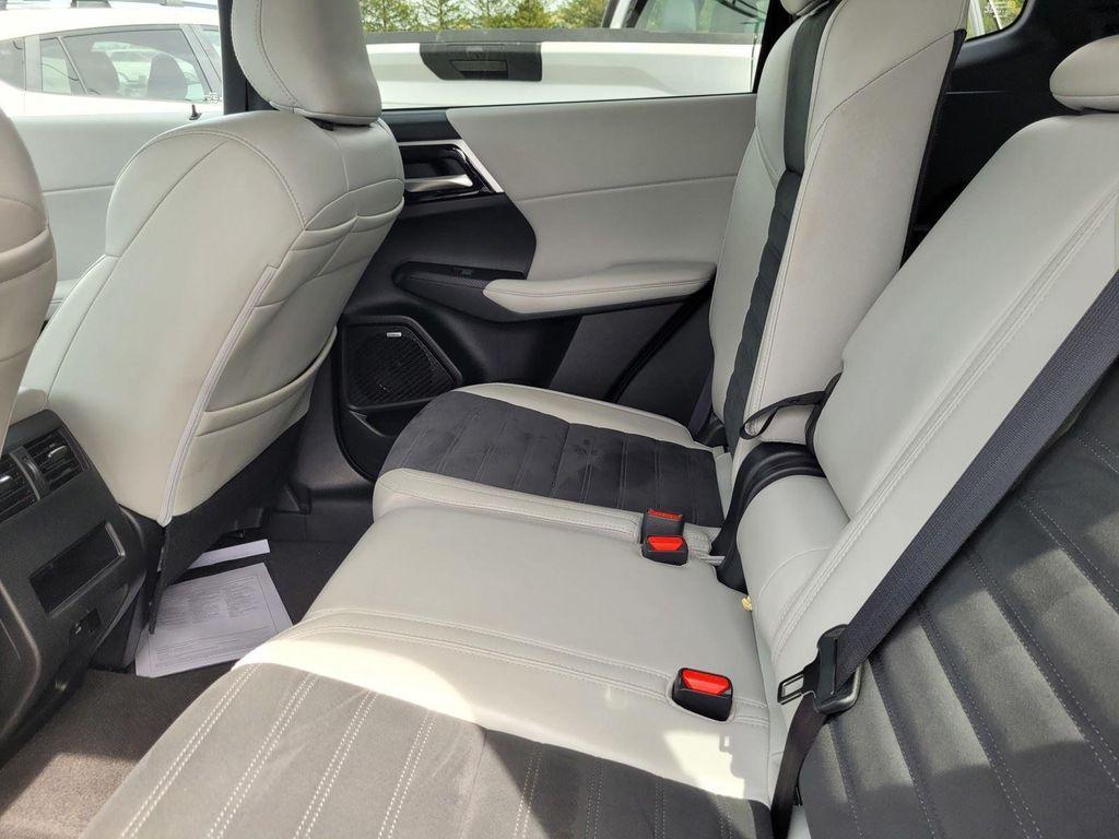 used 2025 Mitsubishi Outlander car, priced at $26,084