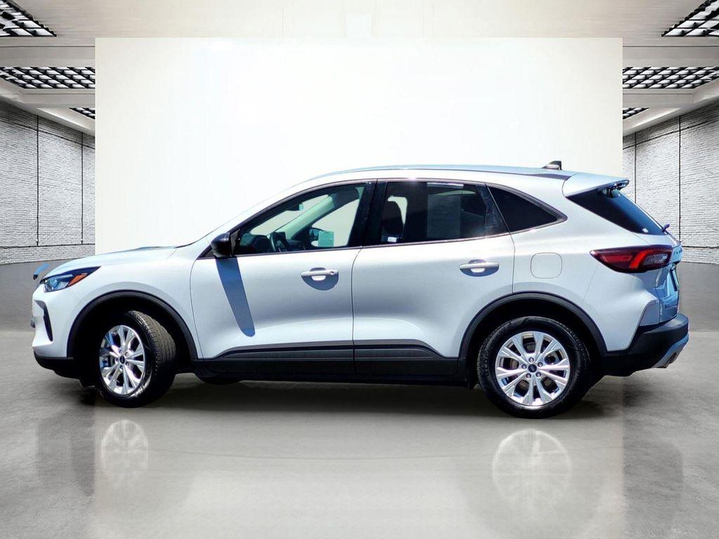used 2025 Ford Escape car, priced at $21,073