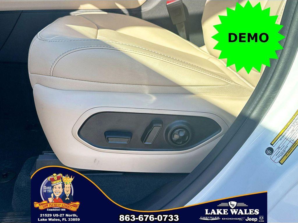 new 2026 Jeep Grand Cherokee car, priced at $40,000