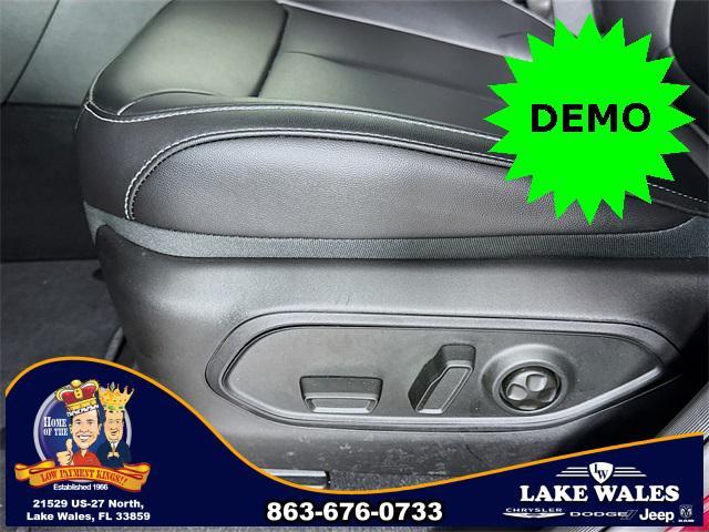 new 2025 Jeep Grand Cherokee car, priced at $34,576