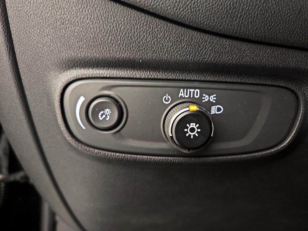 used 2022 Chevrolet Equinox car, priced at $20,998