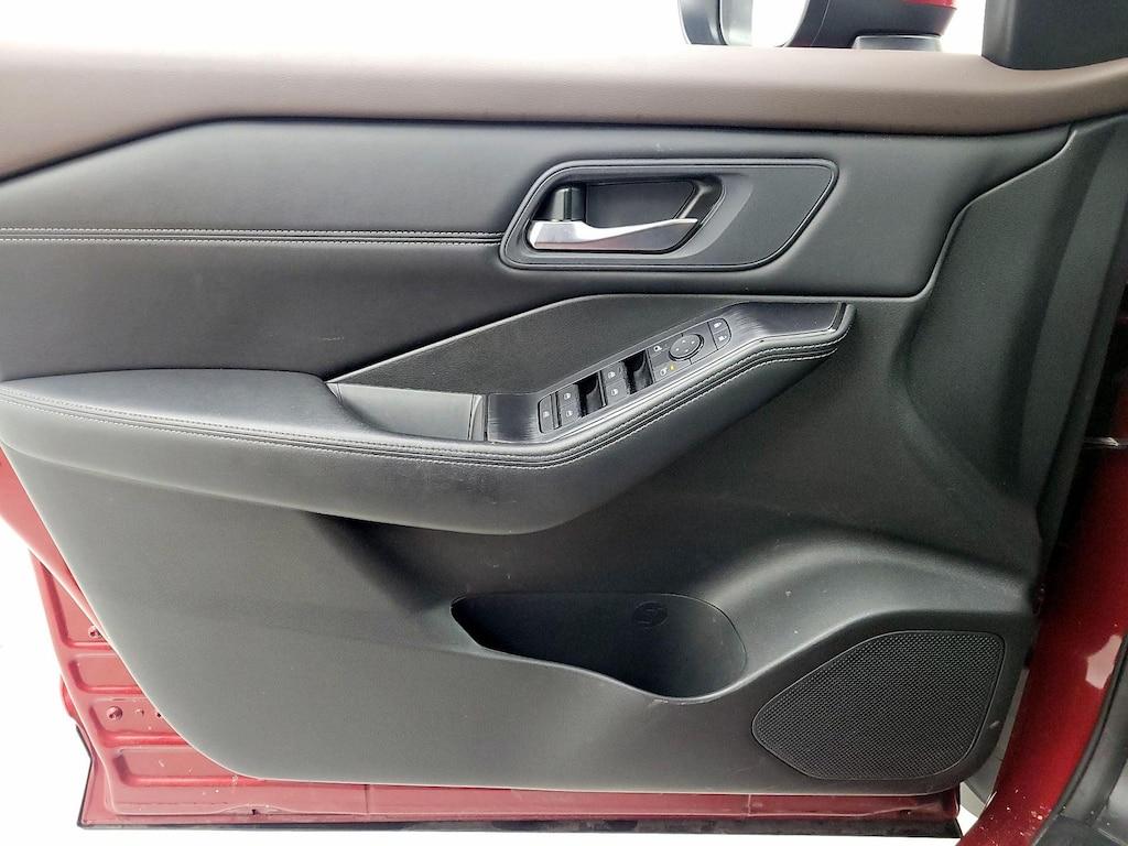 used 2023 Nissan Rogue car, priced at $24,998