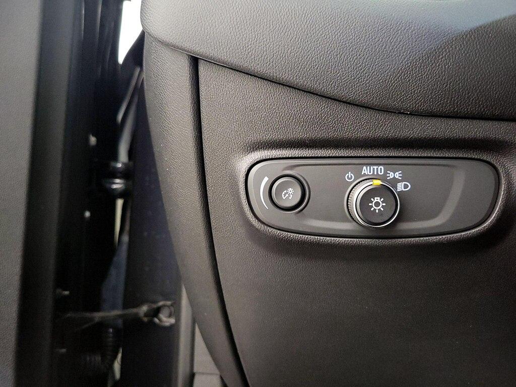 used 2022 Chevrolet Equinox car, priced at $20,998