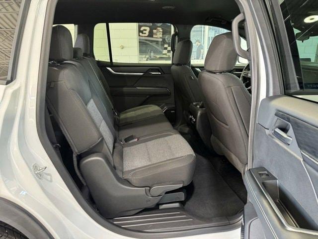 used 2025 GMC Acadia car, priced at $33,995