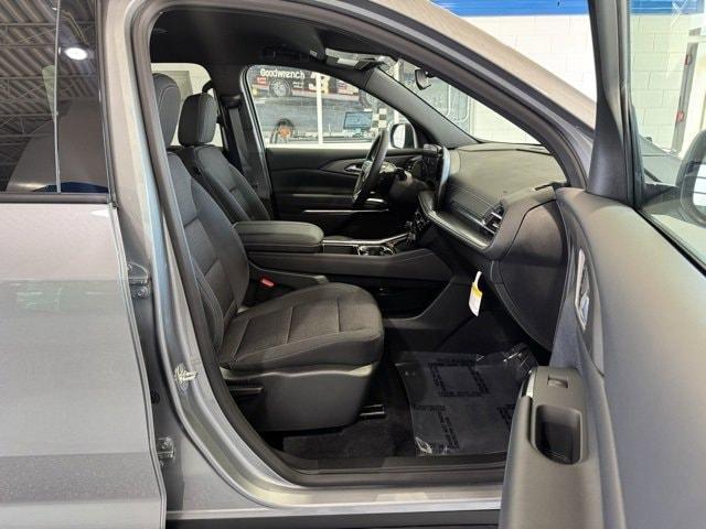 new 2026 Chevrolet Traverse car, priced at $42,695