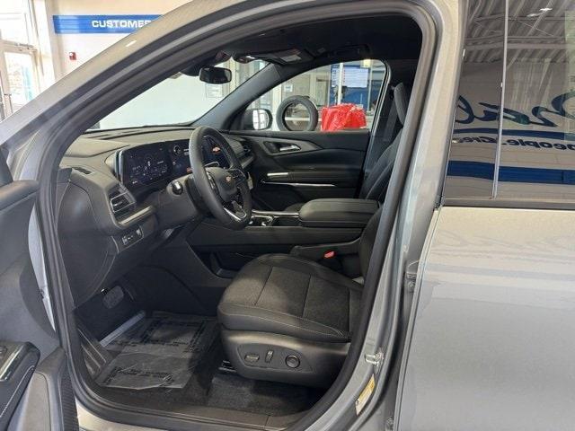 new 2026 Chevrolet Traverse car, priced at $42,695