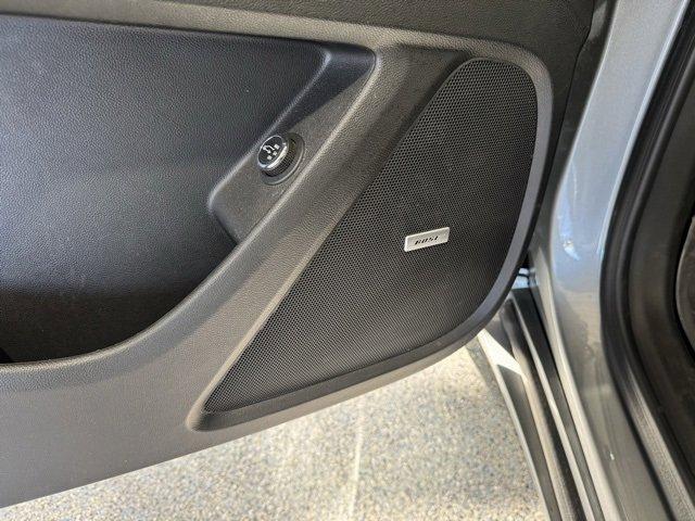 used 2023 Chevrolet Traverse car, priced at $33,000