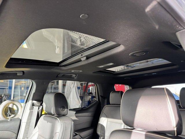 used 2023 Chevrolet Traverse car, priced at $33,000